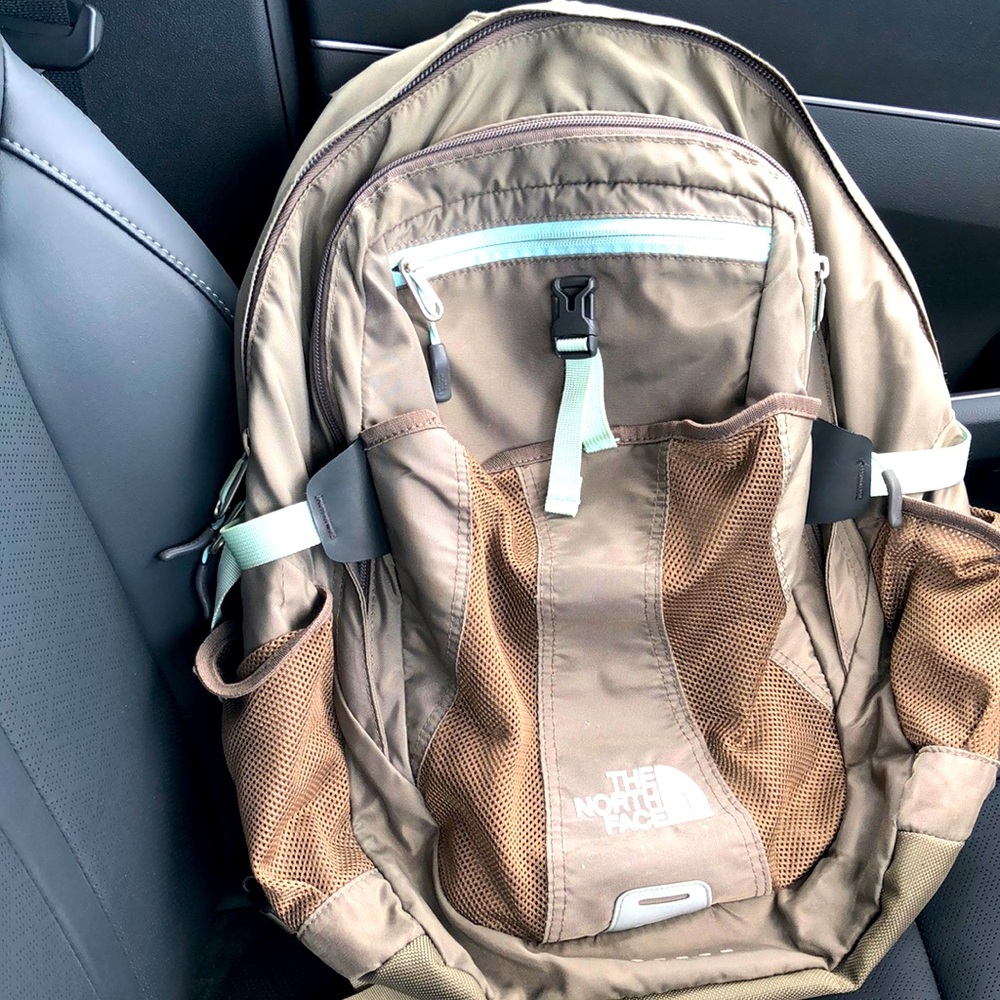 NORTH FACE RECON BACKPACK W/laptop holder
